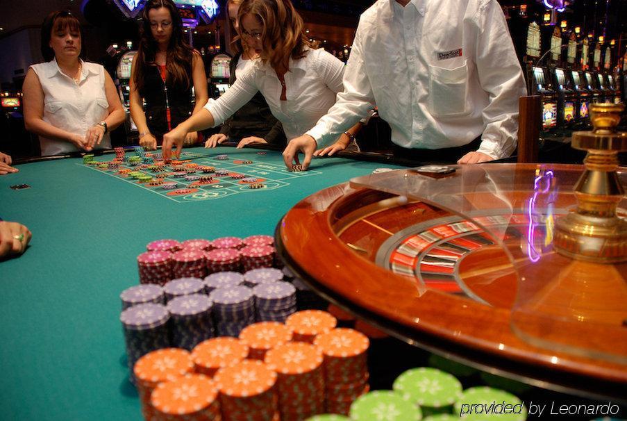 Deerfoot Inn And Casino YYC Eksteriør billede