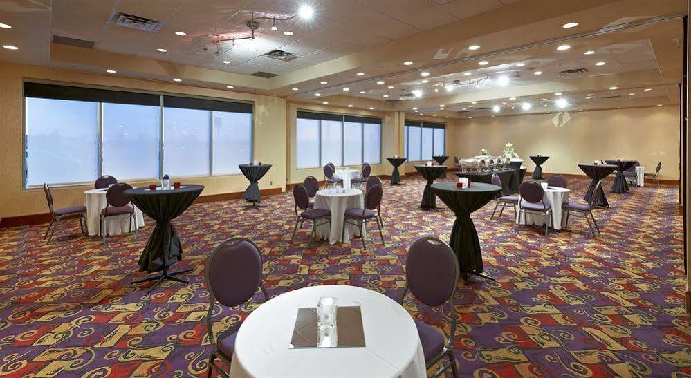 Deerfoot Inn And Casino YYC Eksteriør billede